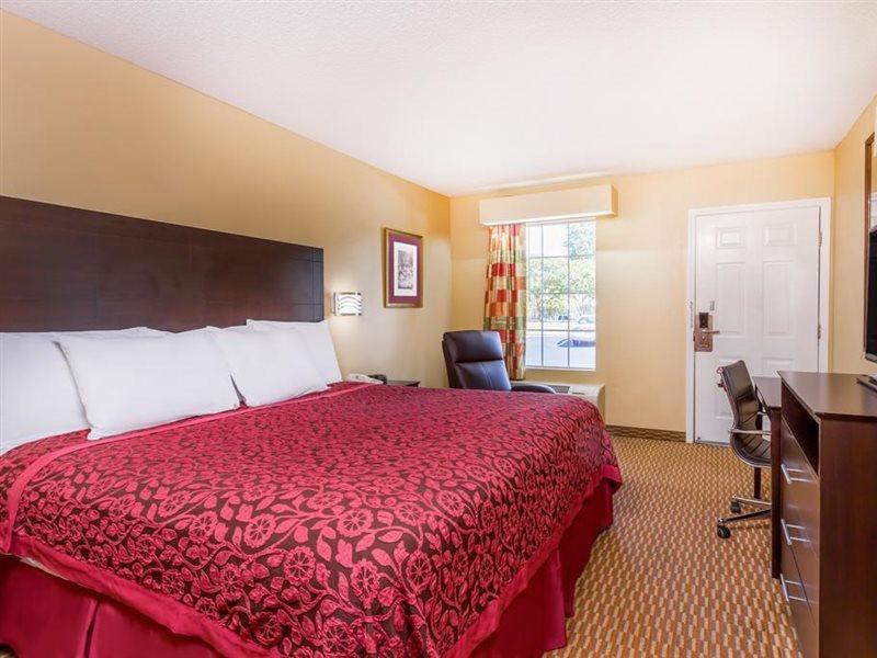 Days Inn By Wyndham Simpsonville Exteriér fotografie