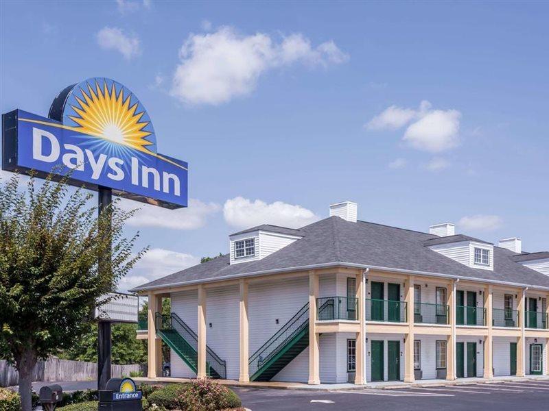 Days Inn By Wyndham Simpsonville Exteriér fotografie